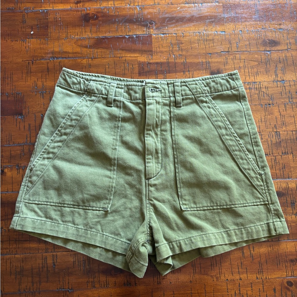 Doen Olive Green Women's Cargo Shorts